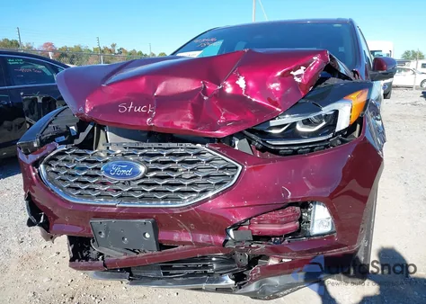 2022 Ford Edge Titanium z USA, uszkodzony, nr VIN 2FMPK4K95NBA38093